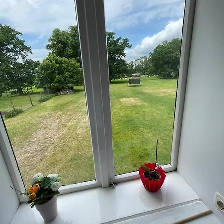 Lantgård Gutshaus Pinnow (Ludwigslust-Parchim)