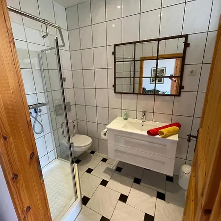 Gutshaus * Pinnow (Ludwigslust-Parchim)