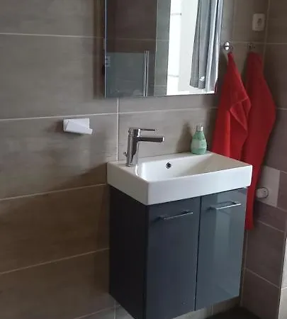 Gutshaus * Pinnow (Ludwigslust-Parchim)